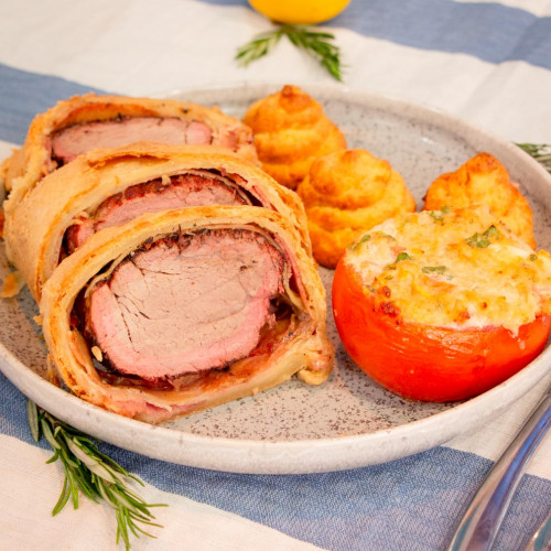 LOMO WELLINGTON CON TOMATES EN PERSILLADE