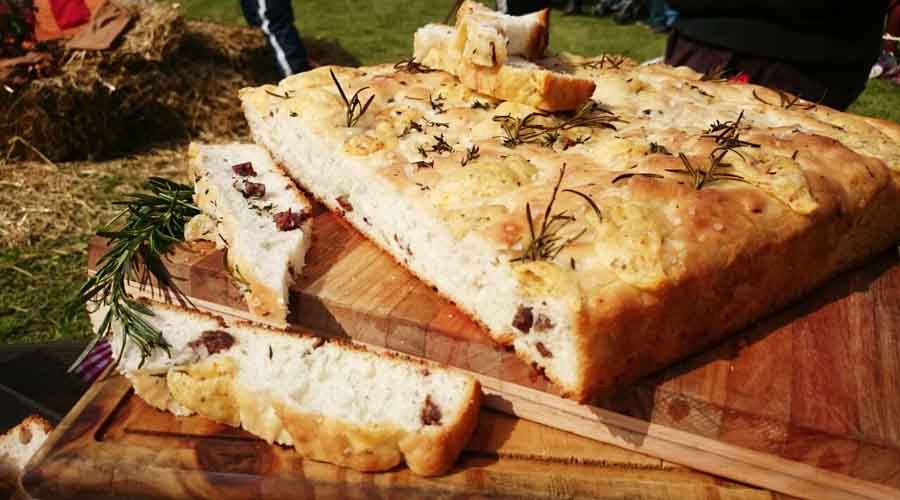 Focaccia De Salame Quintero Y Queso Cocineros Argentinos