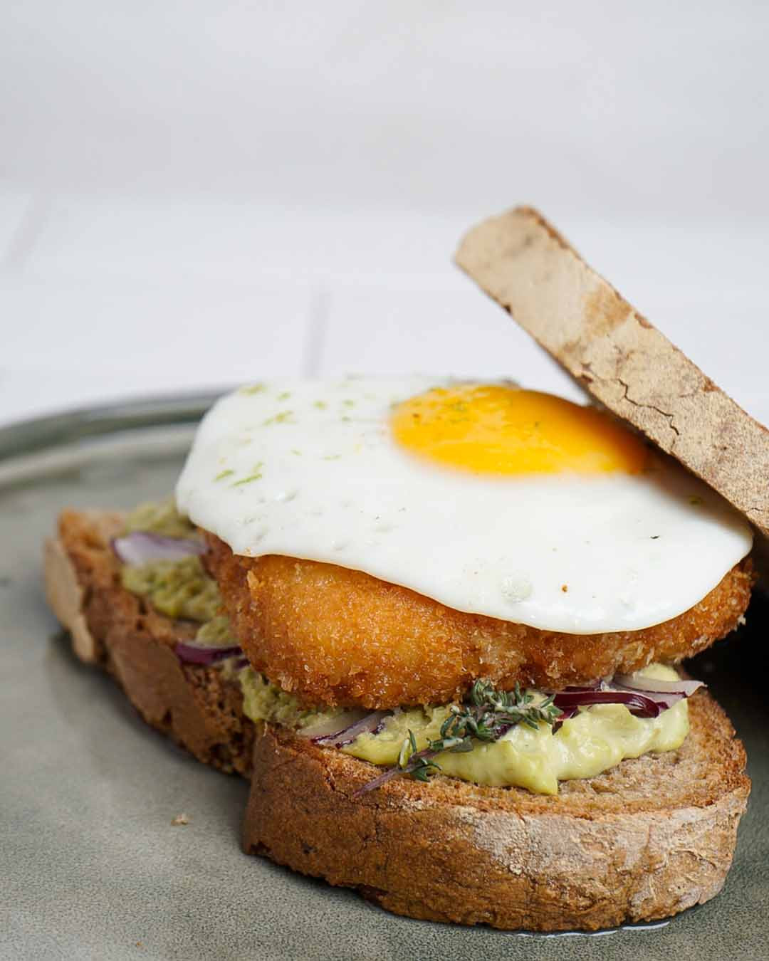 SANDWICH DE PACÚ PALTA Y HUEVO Cocineros Argentinos