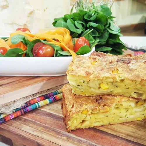 Choclotorta versión 44 con ensalada cítrica