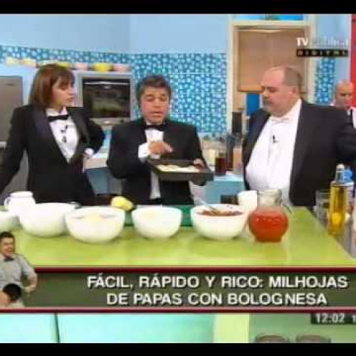 Mil hojas de papa con bolognesa