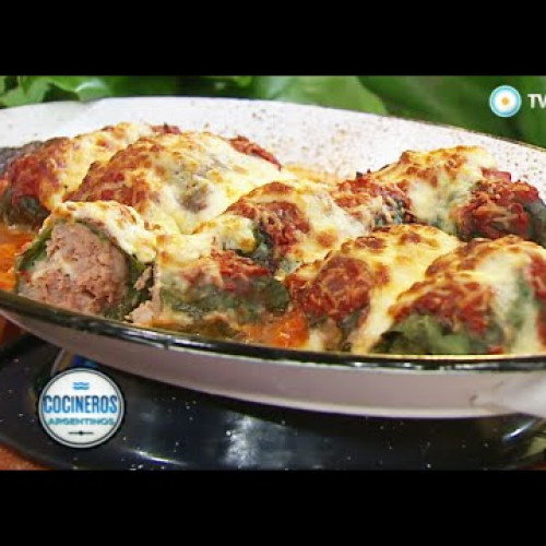 Niños envueltos de carne en hojas de acelga gratinados