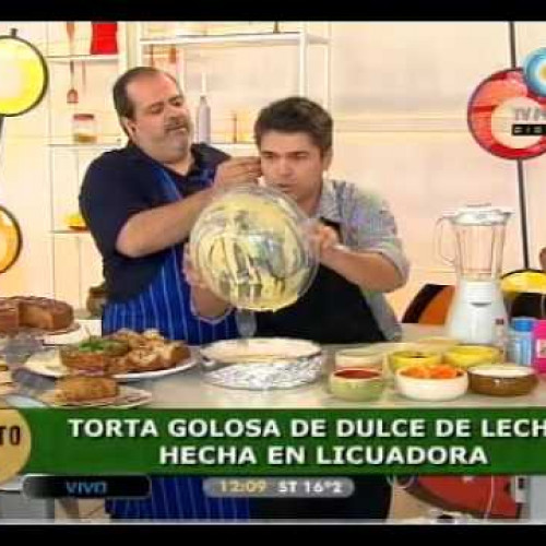Recetas que se hacen solas: Pan de queso y salame sin amasado, golosa torta de dulce de leche y un económico budín de mandarina.