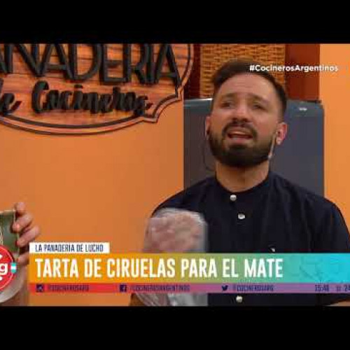 Bretona de ciruelas asadas