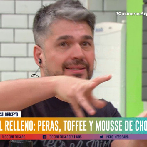 Minicakes de chocolate y peras