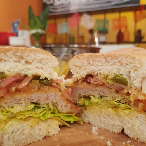 Sanguche de milanesa de bondiola