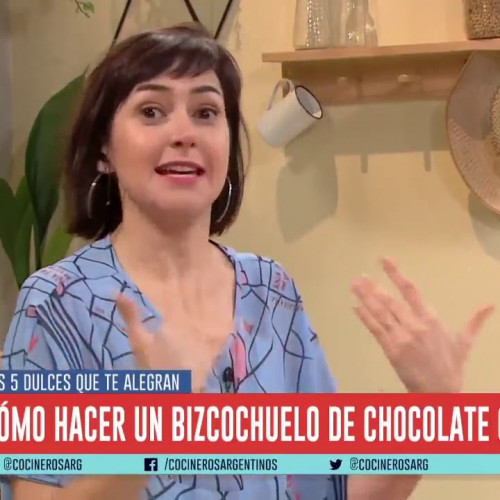 BIZCOCHUELO CASERO DE CHOCO RELLENO