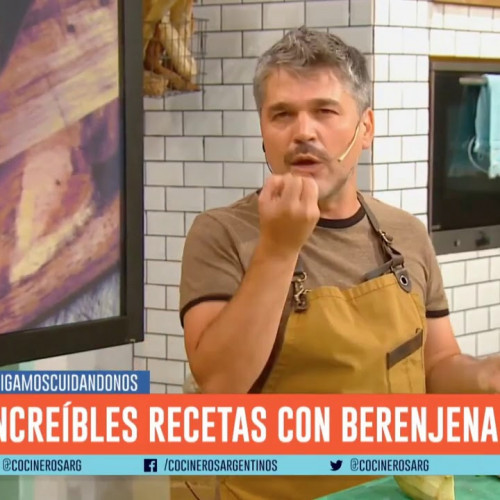 ENSALADA TURCA Y BERENJENAS FRITAS