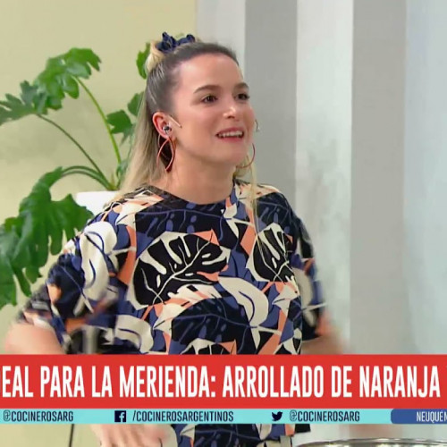 ARROLLADO DE CREMA DE NARANJA Y FRUTA FRESCA