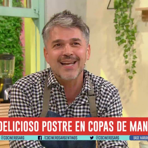 POSTRE EN COPA DE MANZANA