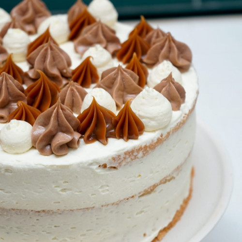 TORTA DE DULCE DE LECHE, CAFÉ Y AVELLANAS