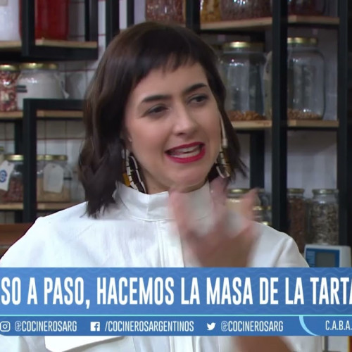 TARTA DE YOGUR DE CABRA Y FRUTILLAS