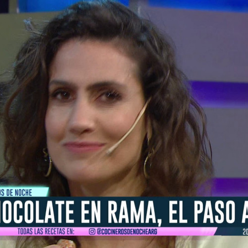 Templado de chocolate en rama y toffee de banana y malibú