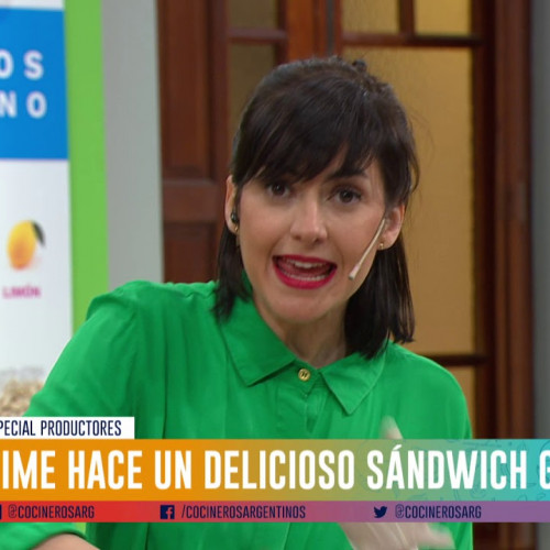 Gyros de cordero con tzatziki