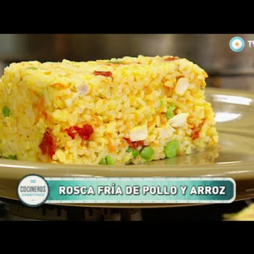 Rosca de arroz y pollo fresca para el calor