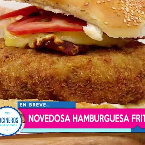 Sándwiches de hamburguesas fritas con provoleta por Fabio Alberti