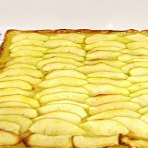 Tarta de manzana al horno de barro - Cocineros Argentinos