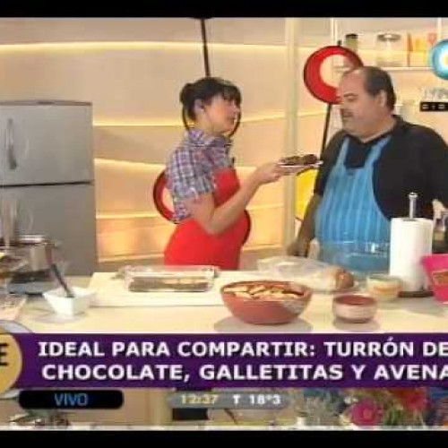 Turrón turco de gran combinación con chocolate, galletitas y avena.