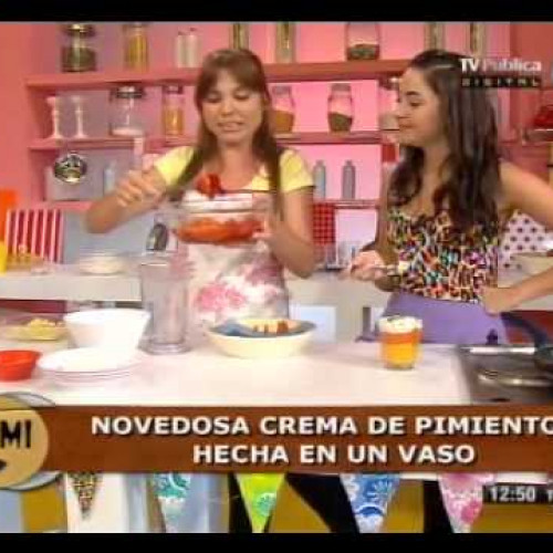 Un vaso, mil opciones: Tarta, crema de zanahorias, pimientos y mousse de naranja y chocolate