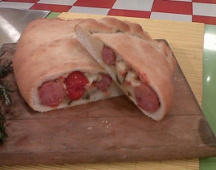 Calzone de chorizo y queso Cocineros Argentinos