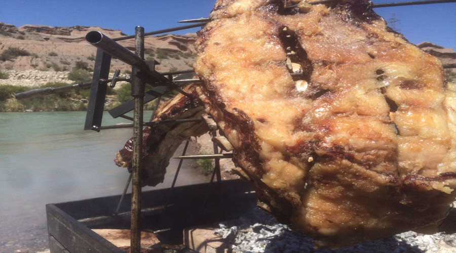 Costillar sanjuanino a la llama Cocineros Argentinos