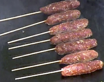 Pinchos de carne especiados a la parrilla - Cocineros Argentinos