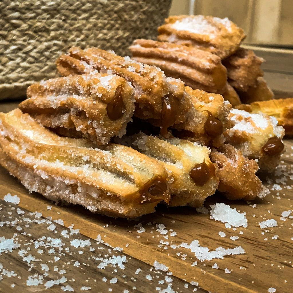 CHURROS RELLENOS DE DULCE DE LECHE - Cocineros Argentinos