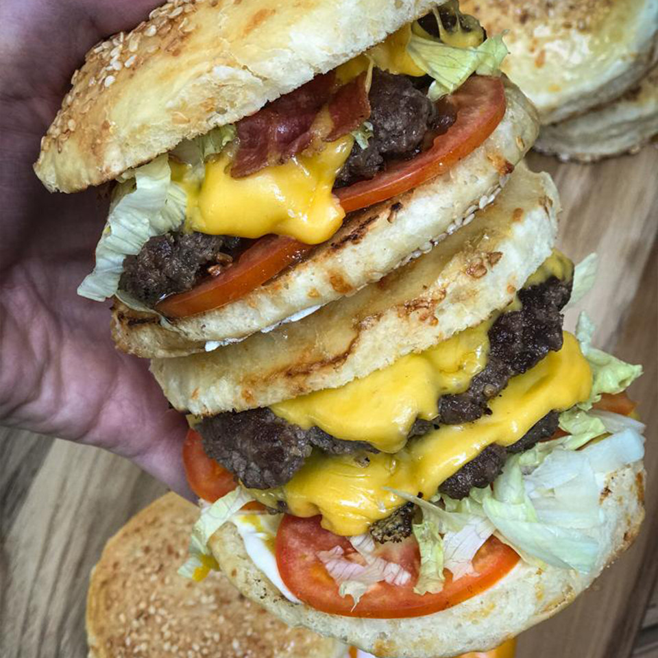 HAMBURGUESA CON PAN CASERO - Cocineros Argentinos