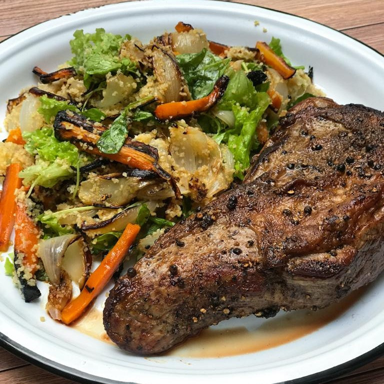 COLITA DE CUADRIL AL HORNO CON ENSALADA DE TRIGO BURGOL Cocineros 