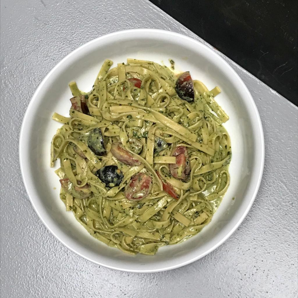 TALLARINES CON PESTO - Cocineros Argentinos