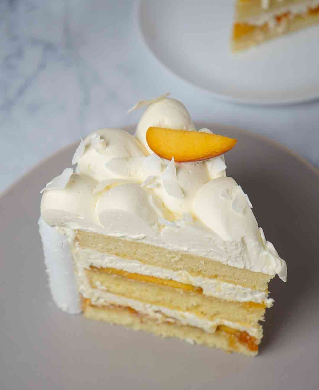 TORTA DE COCO, DURAZNO Y MERENGUE - Cocineros Argentinos