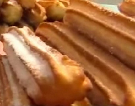 Show de churros caseros con el relleno que más te guste. - Cocineros  Argentinos