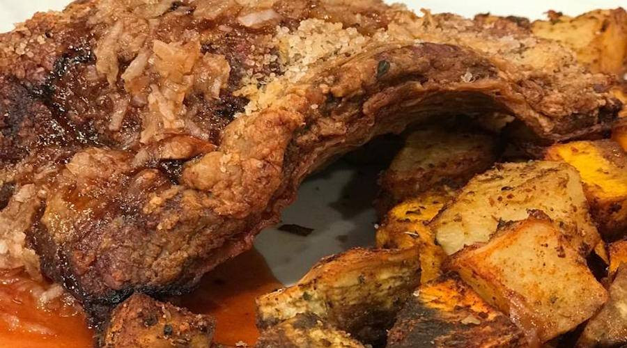 Vacío relleno a la barbacoa con vegetales al horno - Cocineros Argentinos