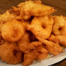 Buñuelos jujeños untados con miel