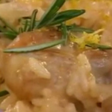 Imperdible arroz cremoso con pollo y limón a la sartén