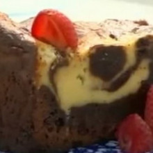 Postre 2 en 1: Cuadrados de brownie y cheesecake