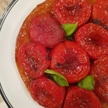 Tarta invertida de tomates