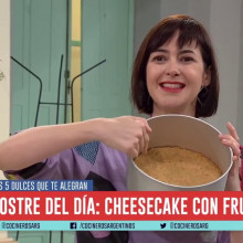 CHEESECAKE CLÁSICO CON FRUTILLAS