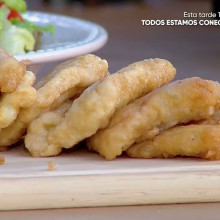 MERLUZA A LA ROMANA Y EN SALSA VERDE