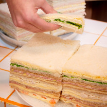 SANDWICHES DE MIGA